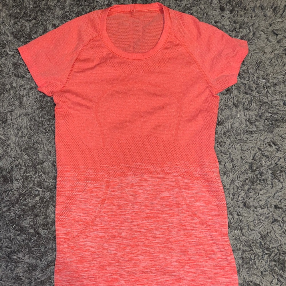 LuLulemon Workout Top